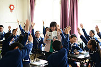 操美女大BB君谊中学“新初中”